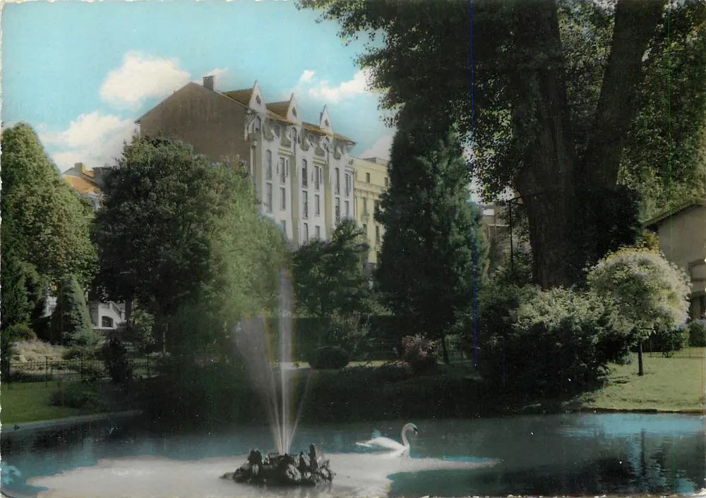 Vichy — O Lago dos Cisnes — Edições Fotográficas Maurienne, n°16 - Frente