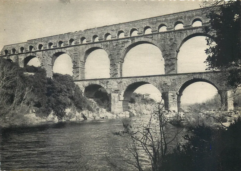 Pont du Gard — Römischer Aquädukt — Reprod. Int. Rulla-Nice - Vorderseite
