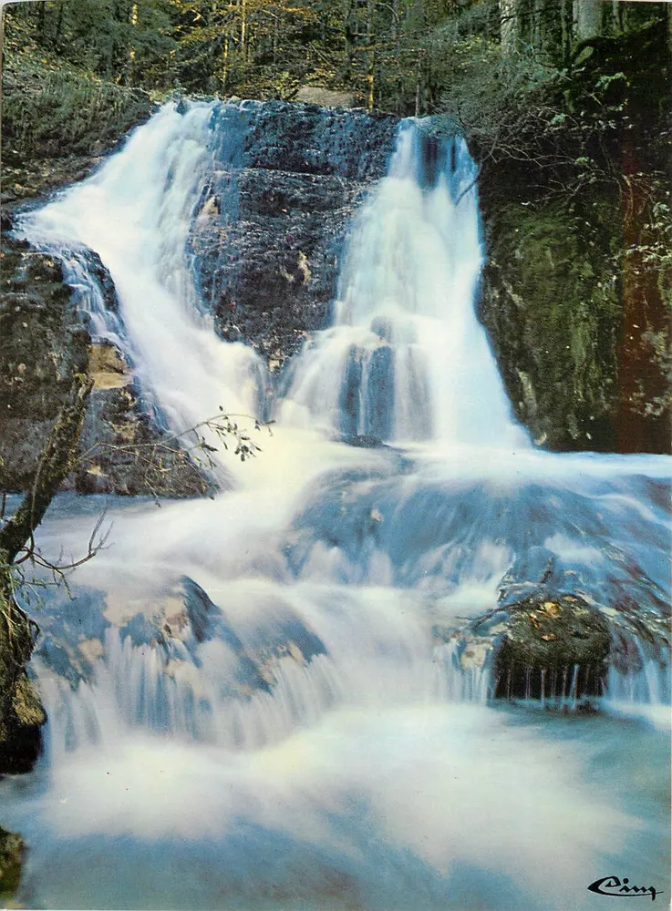 Cascade de la Source Bleue — Franche-Comté — Imprimeur Combiér - Vorderseite
