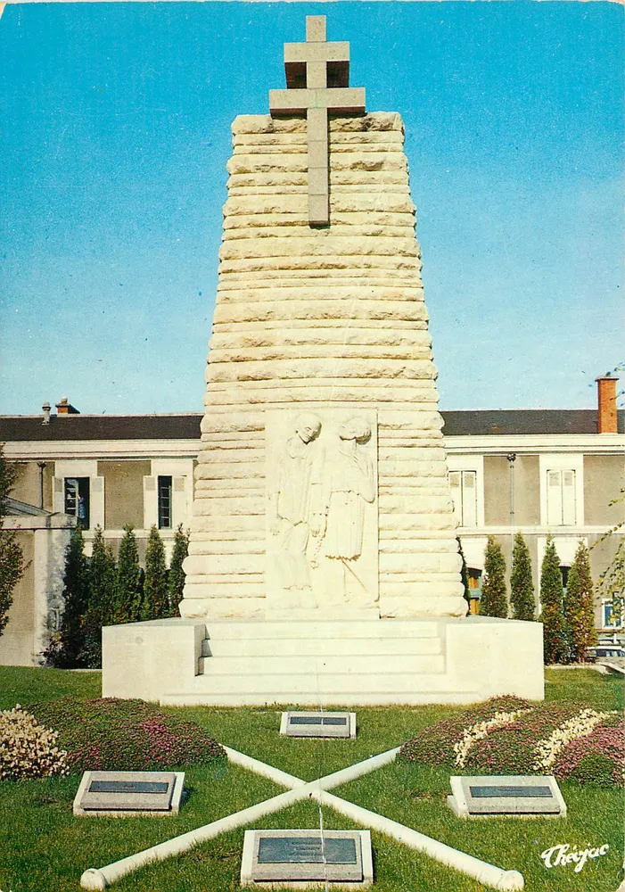 Angoulême — Denkmal für die Opfer der Deportation — Théojac - Vorderseite