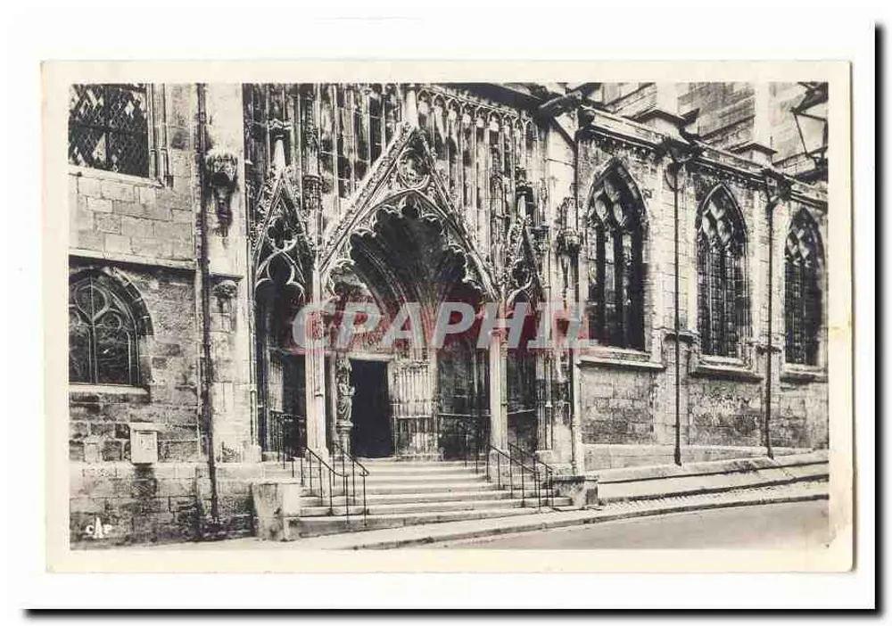 Gotischer Portal einer Kirche — CAC - Vorderseite