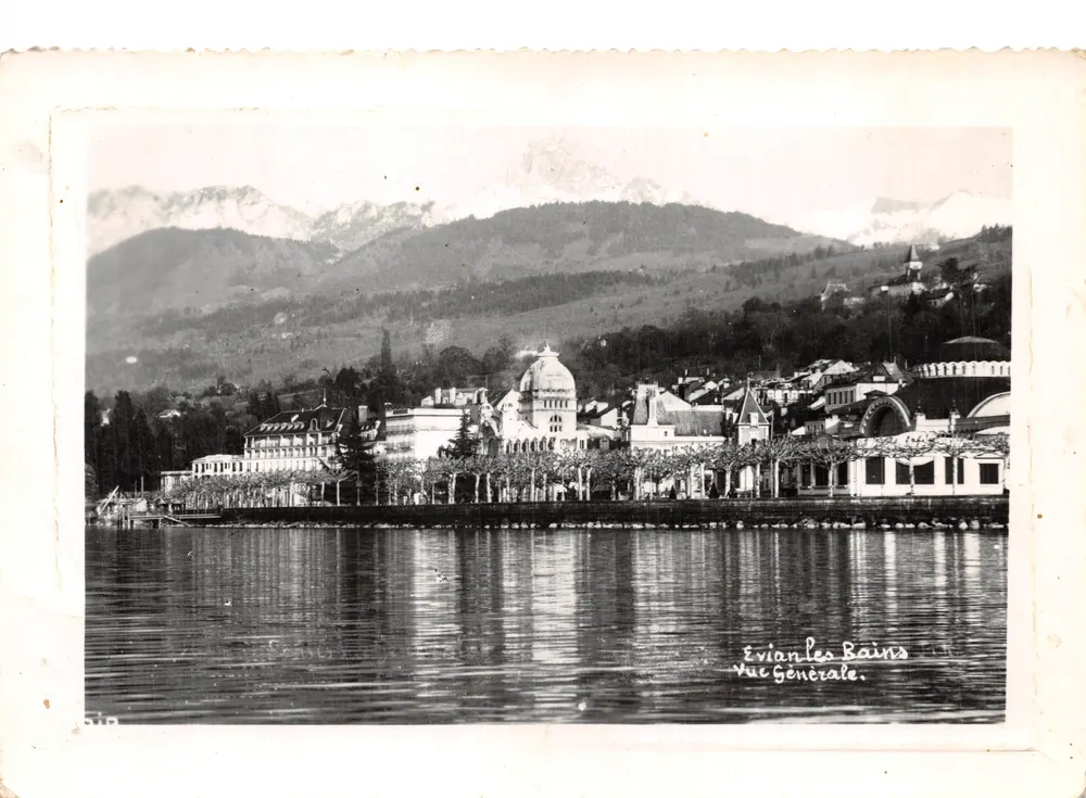 Evian-les-Bains — Vista Geral — Editor: Evian-les-Bains - Frente