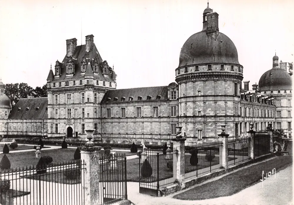 Schloss Valençay — Ansicht des Parks und der Hauptgebäude — Éditions Valençay - Vorderseite