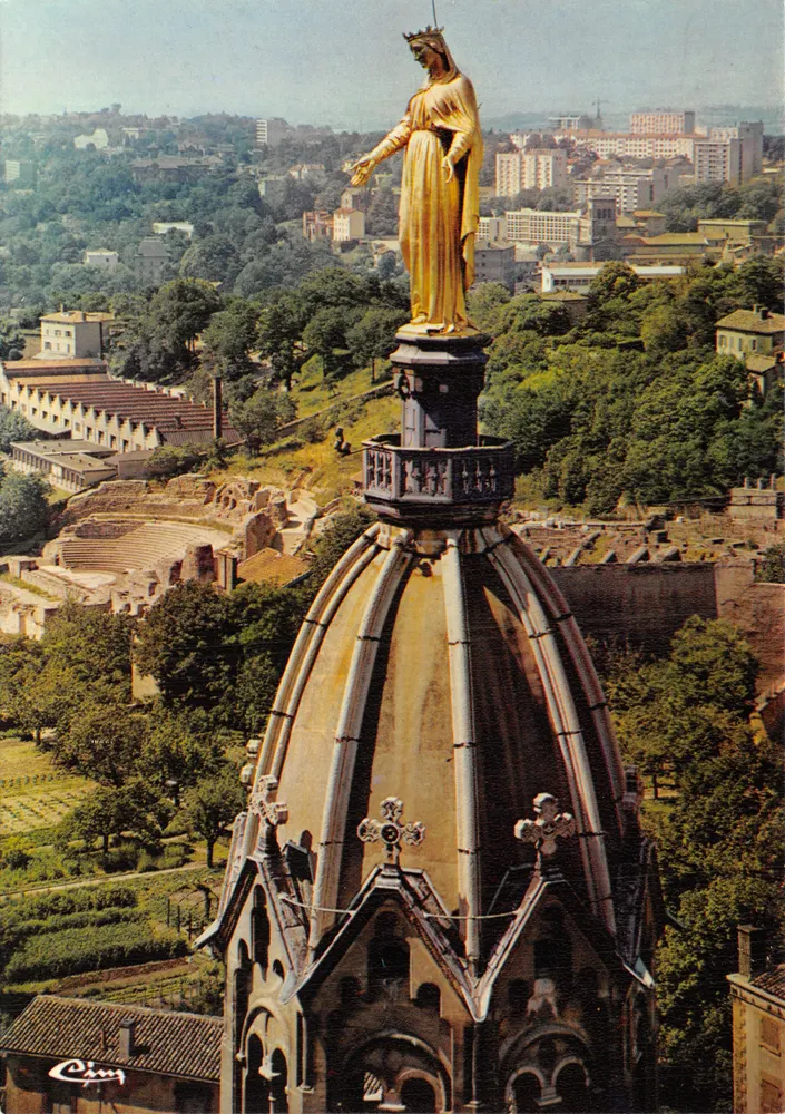 La Vierge de Fourvière — statue dorée sur le dôme de la basilique — éditeur Cim - Recto