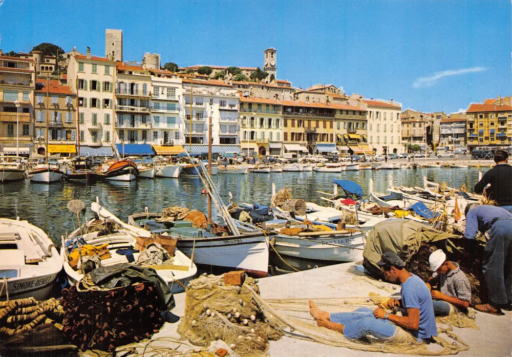 Cannes — Le Quai Saint-Pierre und der Suquet — Éditions d'Art Montluc, Nice - Vorderseite