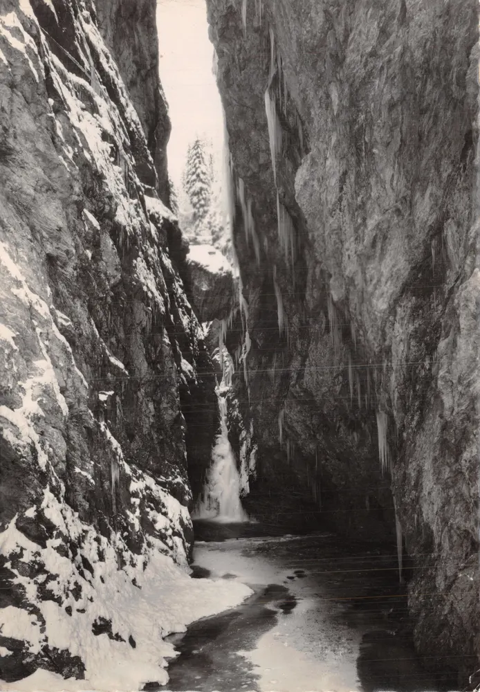 Gorges de la Diosaz — Pont Naturel en hiver — G.O.D.C.E.F. Servoz (I.L.S.) - Recto