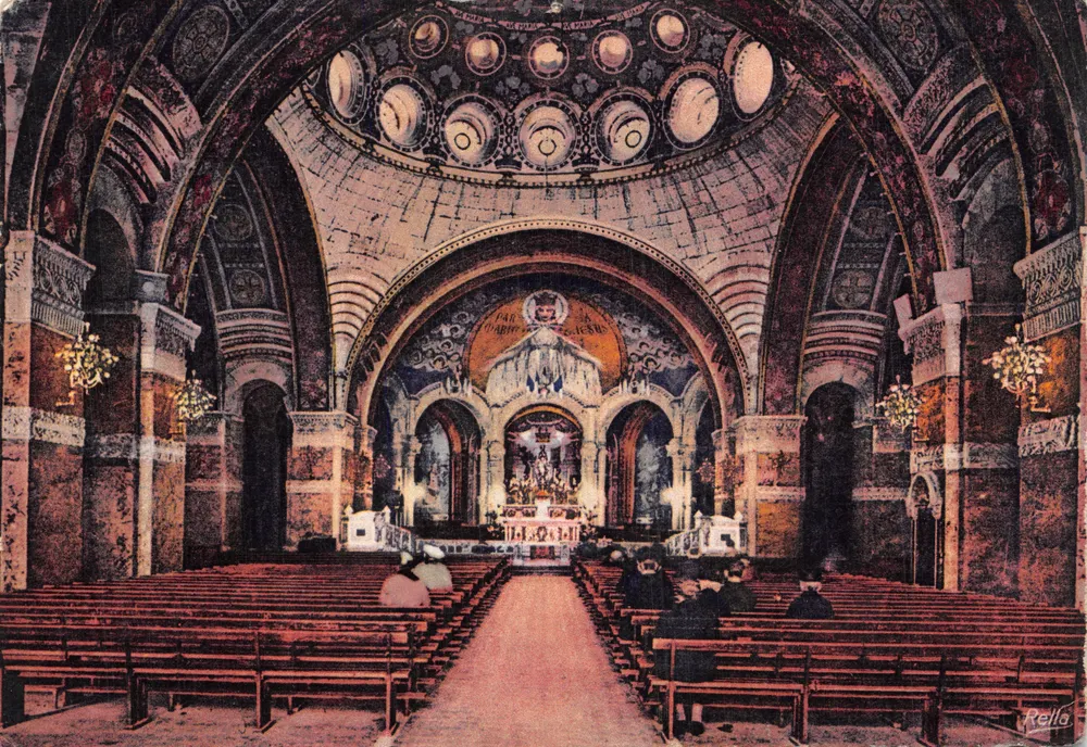 Intérieur de la Basilique du Rosaire à Lourdes — Éditeur Reilla - Recto