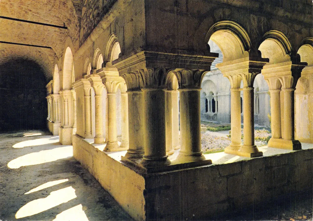 Der Cloister der Kathedrale — Säulenpfeiler mit 5 Säulen — Les Éditions du Comtat, n°1092 - Vorderseite