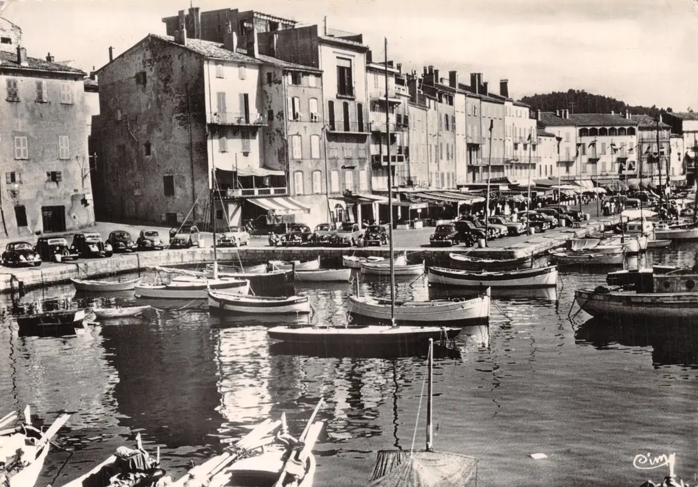Saint-Tropez — Spaziergang am Hafen — AUF DER KARTE DRUCKT - Vorderseite