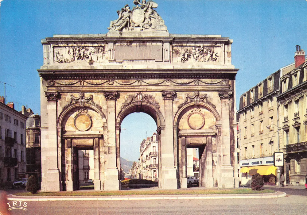 Nancy - Tor zur Désilles — monumentaler Bogen mit Skulpturen, Verlag IRIS - Vorderseite