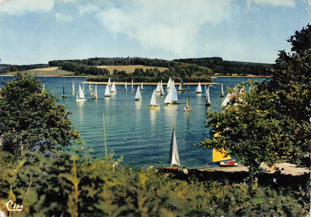 Peyrat-le-Château — Lac de Vassivières — éditeur CIM - Recto
