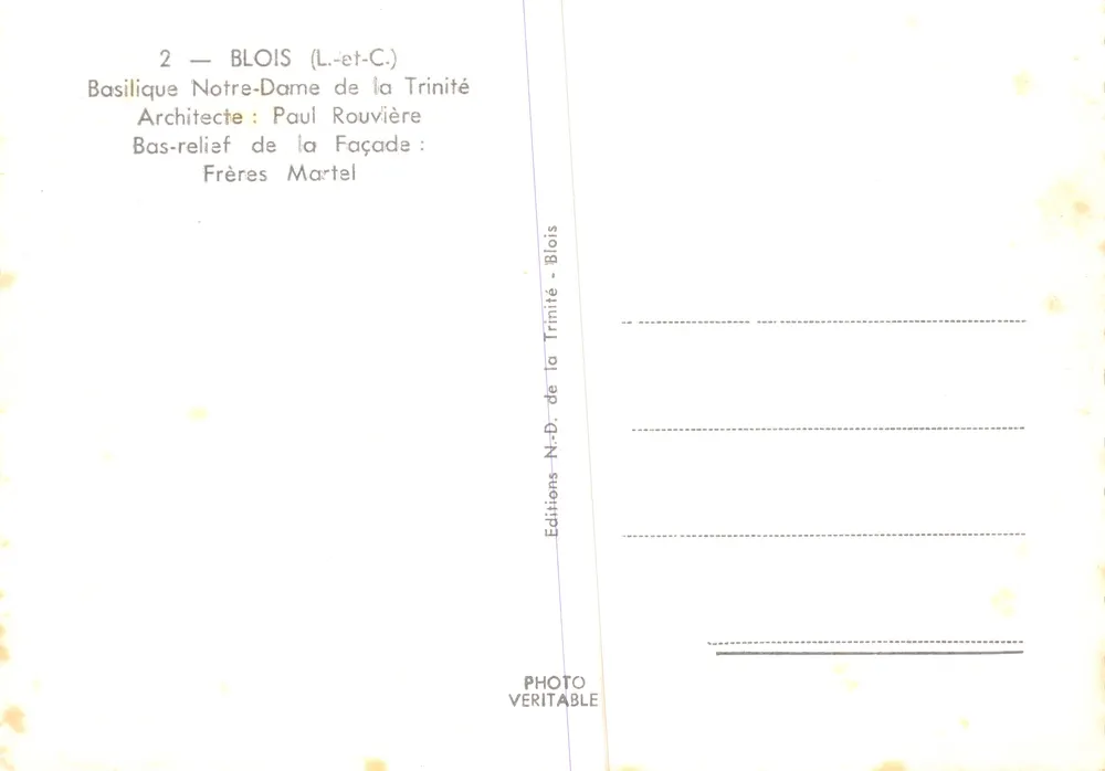 Basilika Notre-Dame de la Trinité — Fassade mit einem Relief — Éditions N.-D. de la Trinité - Blois - Rückseite