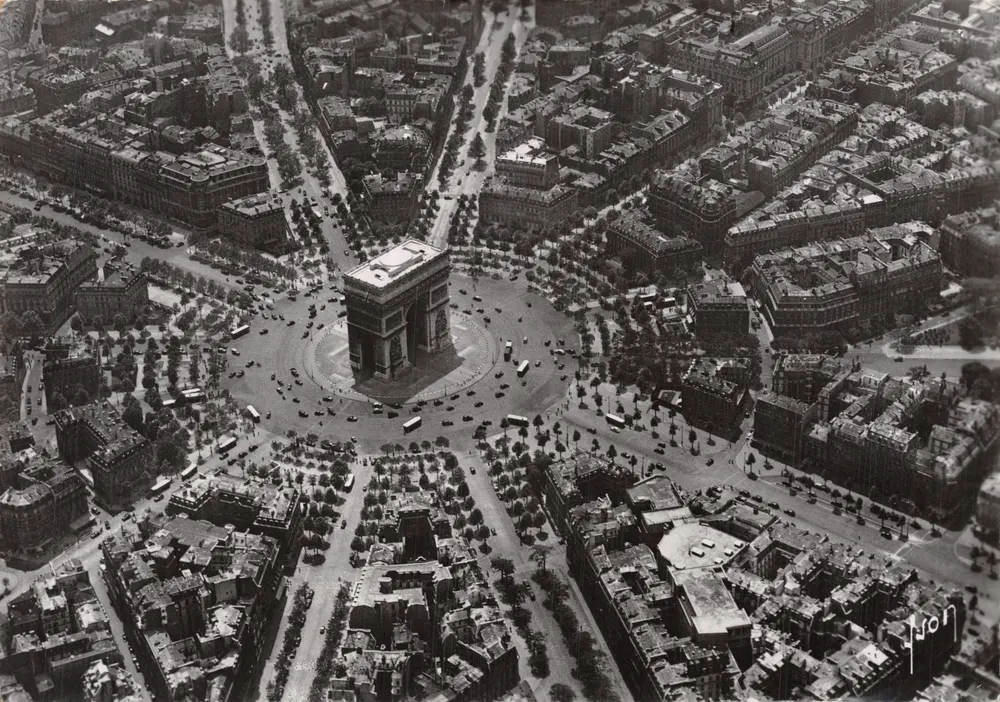 Arc de Triomphe — Place de l'Étoile — Éditions d'Art Circoir - Front