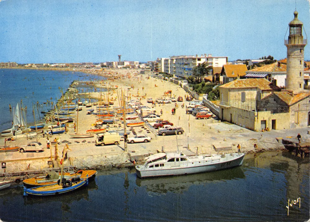 Grau-du-Roi — Strand von Boucannet und Segelschule — Éditions d'art Arcueil - Vorderseite