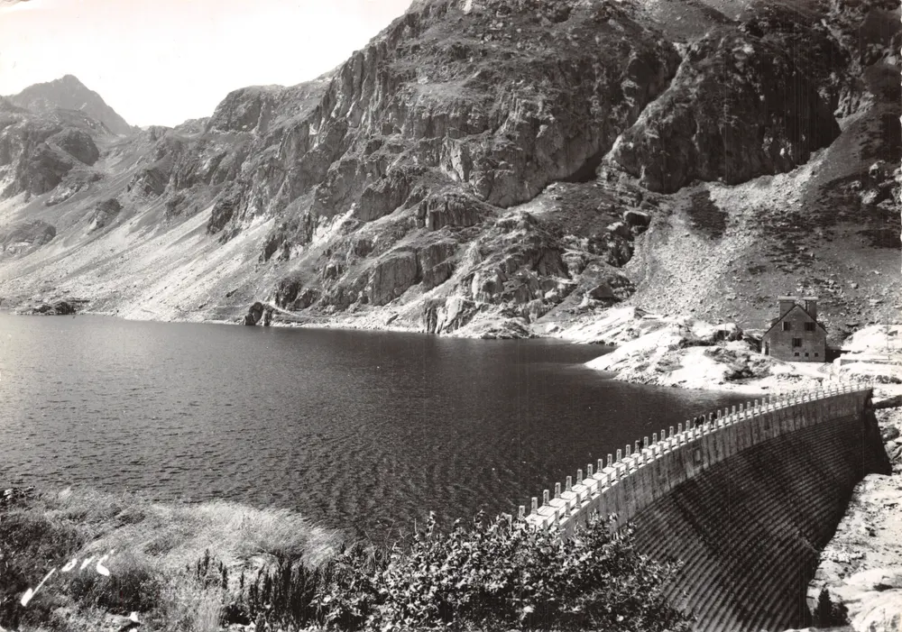 Lac d'Artouste — barrage et montagnes — Édition JOVE - PAU - Recto