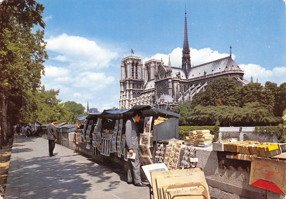 Notre-Dame de Paris — Ansicht mit Buchständen — Verlag TALECOLOR - Vorderseite