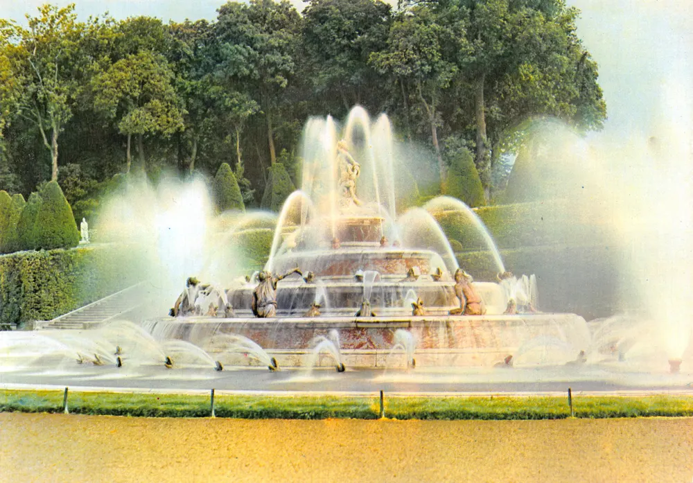 Schloss Versailles — Bassin de Latone mit Marmorstufen — Éditions EPIC, Paris - Vorderseite