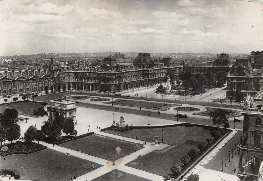 Platz des Carrousel — Ansicht des Louvre — Éditions d'Art Françaises - Vorderseite