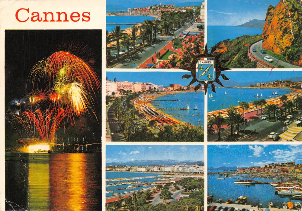 Cannes — vue panoramique et feu d'artifice — Les Éditions GILLETТА - Recto