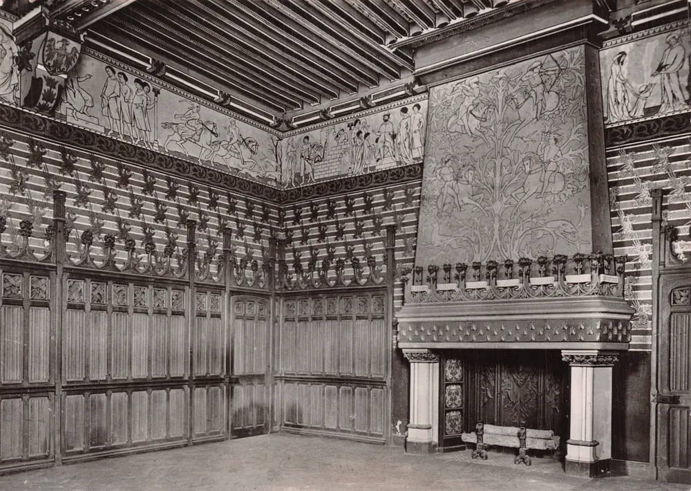 Pierrefonds — Schlafzimmer des Lords — Service Commercial Monuments Historiques, Paris - Vorderseite