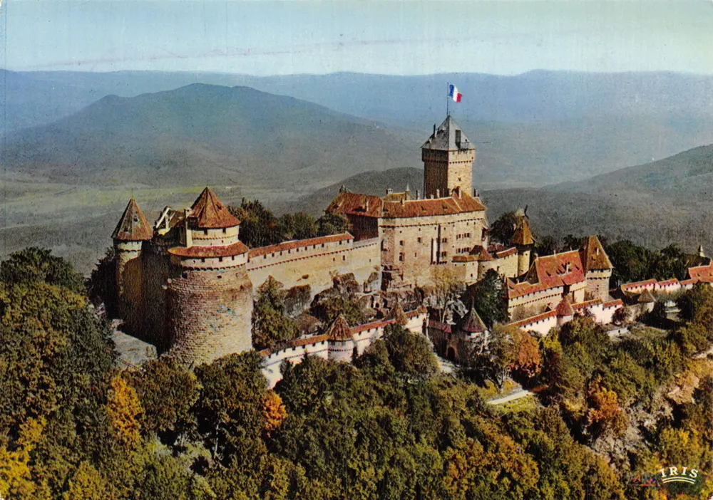 Château du Haut-Koenigsbourg — vue aérienne — éditeur IRIS - Recto