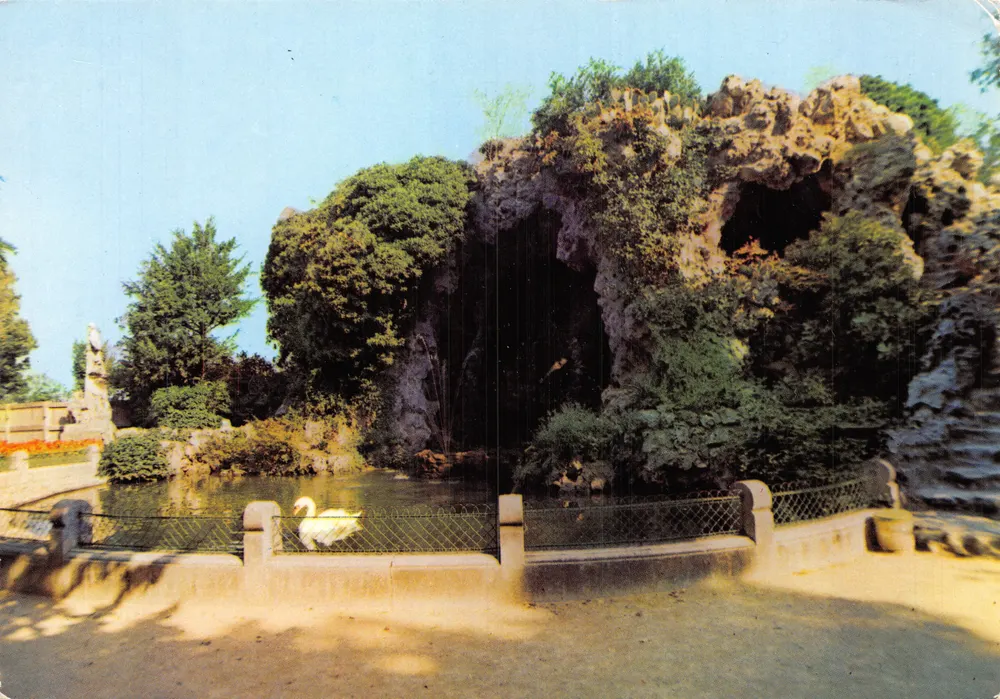 Die Höhle des Felsens der Doms — Landschaft mit Schwan — Verlag GEORGES ROUX, Avignon - Vorderseite
