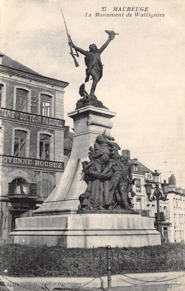 Maubeuge — Ansicht des Wattignies-Monuments — A. Deflandre, Édit. Hautmont - Vorderseite