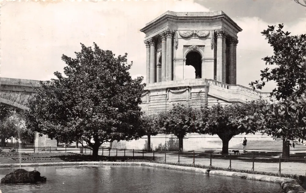 Der Wasserbrunnen und die Terrassen des Peyrou — Montpellier (Hérault) — Éditions Rella - Vorderseite