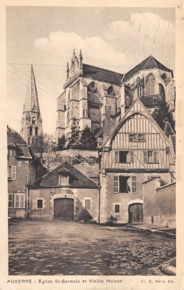 Auxerre - Kirche Saint-Germain und Altes Haus — Cl. G. Harry Ed - Vorderseite