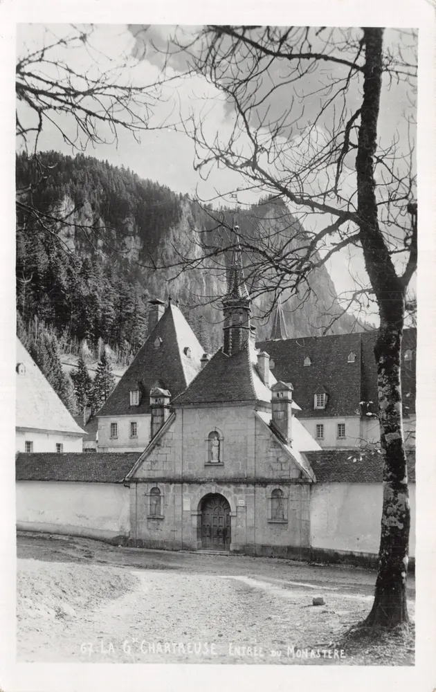 La Chartreuse - Eingang zum Kloster — Verlag auf der Karte gedruckt, Nr. 67 - Vorderseite