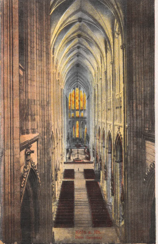 Innenraum des Kölner Doms — Ansicht der Kirche und des Altars mit farbigem Glasfenster - Vorderseite