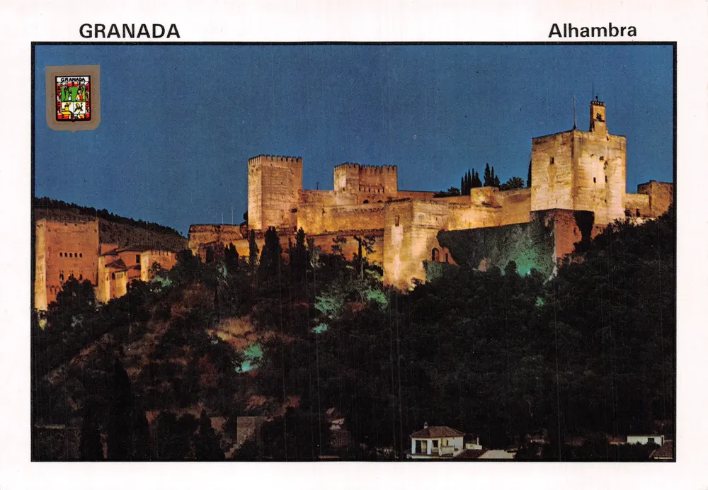Granada — Ansicht der Alhambra bei Nachtbeleuchtung — Verlag L. DOMINGUEZ, S.A. n° 64 - Vorderseite