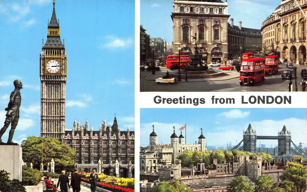 London — Ansicht von Big Ben, roten Bussen und Tower Bridge — Verlag John Hinde Ltd - Vorderseite