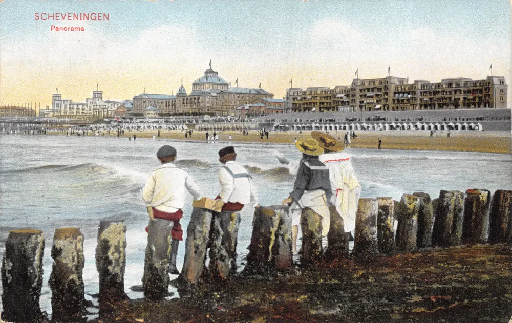 Scheveningen — Panorama der Strand und Küstenbauten — Verlag Weenenk & Snel, Den Haag - Vorderseite