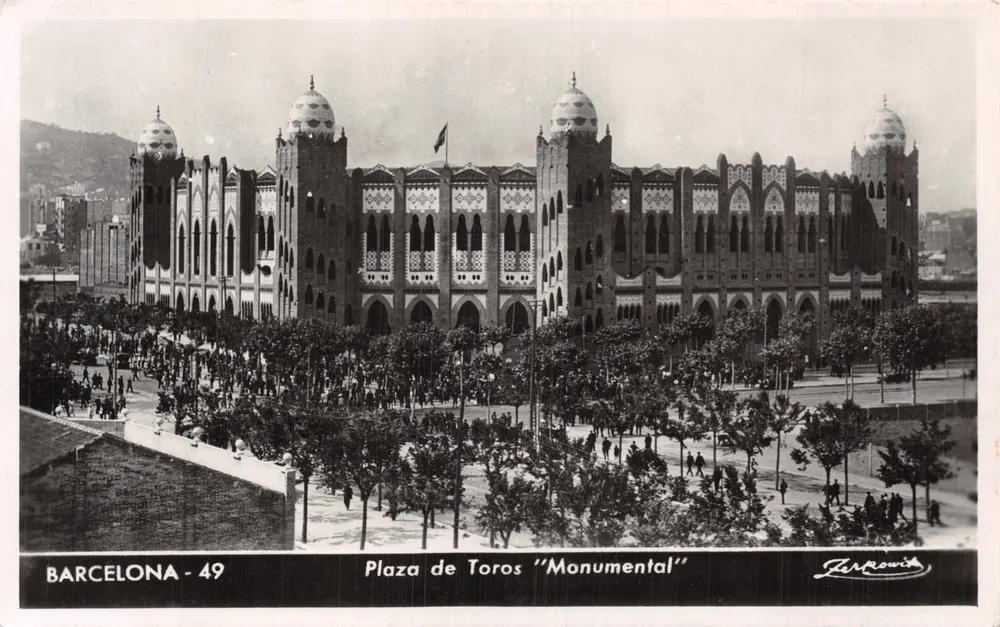 Barcellona - 49 — Plaza de Toros "Monumental" — editore Zarrowit - Recto