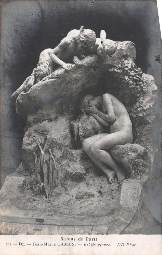 Biblis weint — Skulptur von Jean-Marie Camus — Salons de Paris, 1905 - Vorderseite