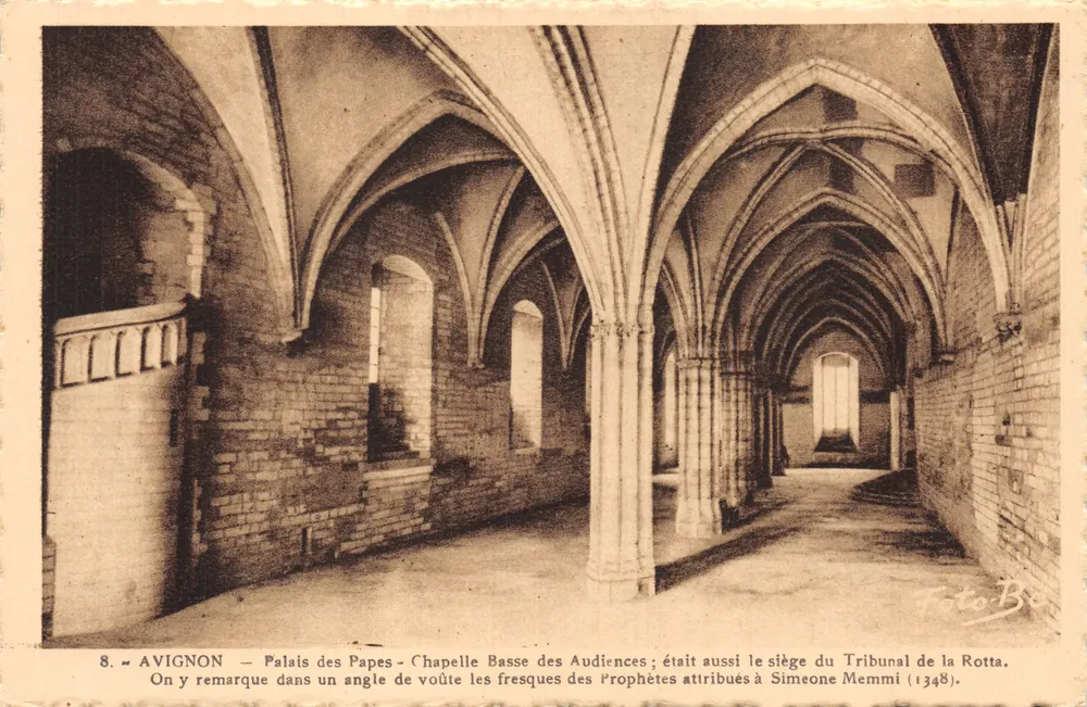 Avignon — Palast der Päpste - Untere Kapelle der Audienzen mit Fresken der Propheten - Vorderseite
