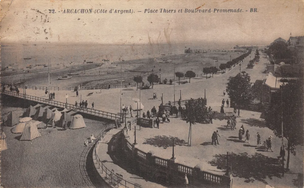 Arcachon (Côte d'Argent) — Place Thiers et Boulevard-Promenade — BR - Recto