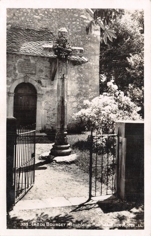 Lac du Bourget — Monument aux Morts — Bourdeau — éditeur LL - आगे