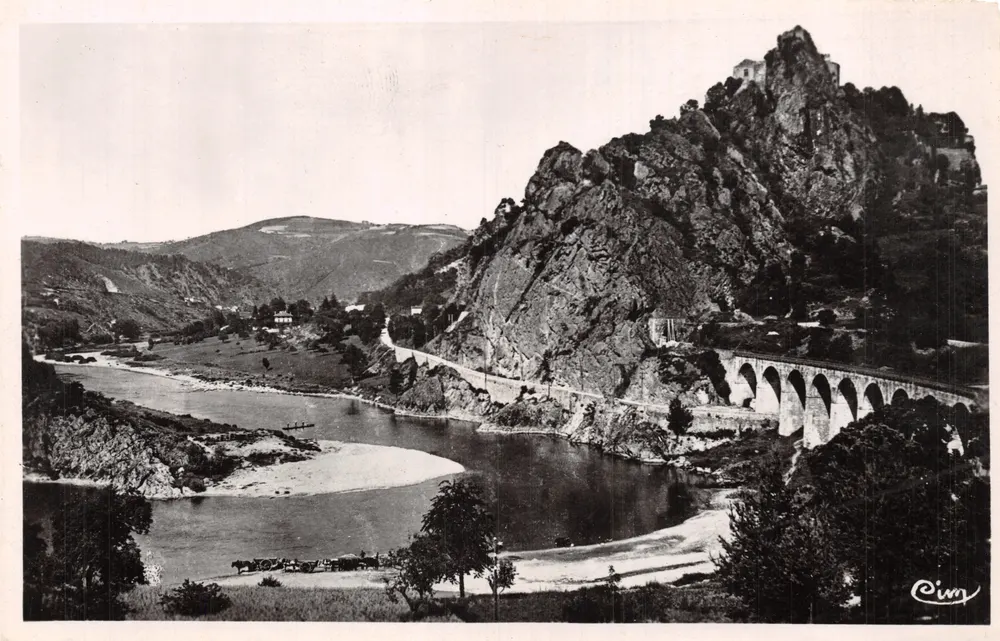 Cornillon — les bords de la Loire — éditeur Combier Photo Maccon - 앞면