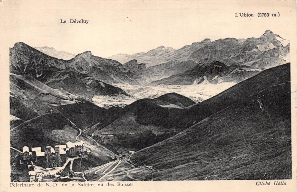 Le Dévoluy — vue des Baisses avec l'Obiou (2783 m.) — Cliché Héllin - 앞면