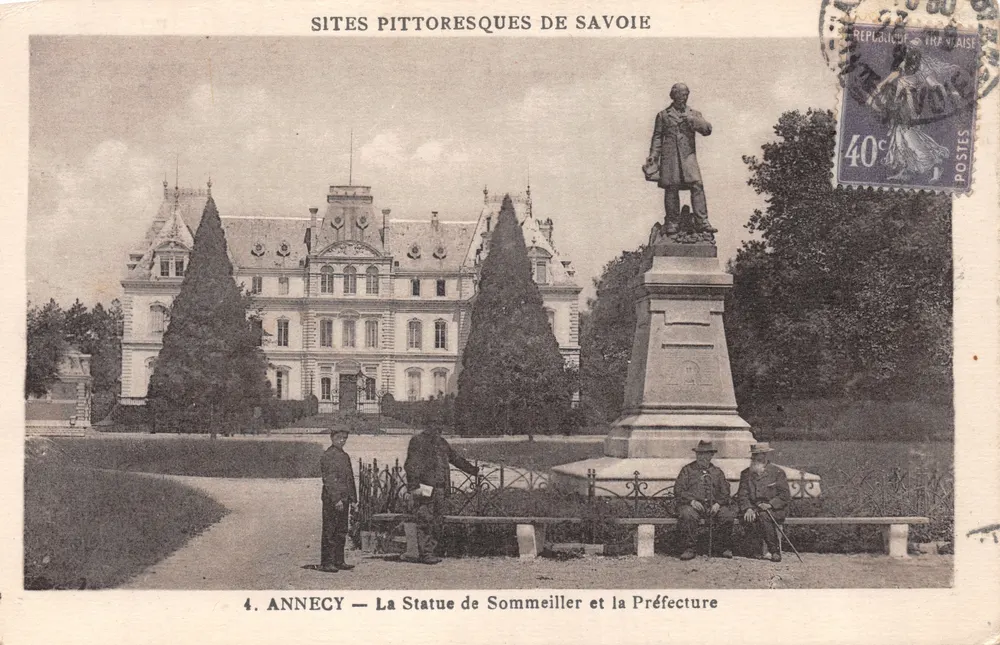 Annecy — Die Statue von Sommeiller und das Präfekturgebäude — PARISOT, ANNÉCY - Vorderseite