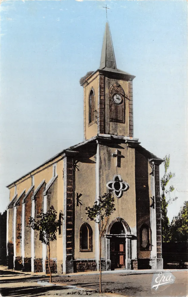 Kirche von Mac Mahon — Ansicht des Gebäudes mit Turm und Kreuz — Verleger Épra - Vorderseite