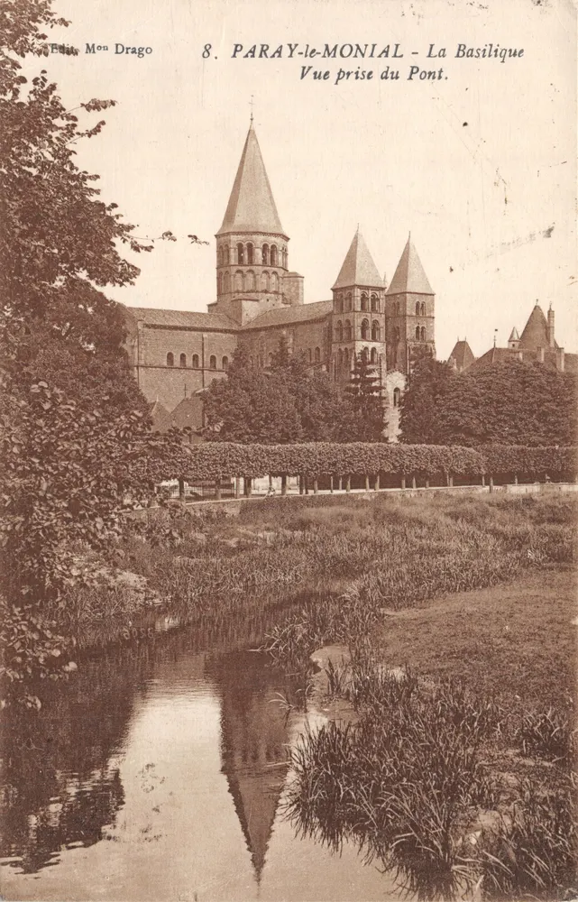 Paray-le-Monial — Die Basilika vom Brücke aus gesehen — Verlag Mon Drago, Nr. 8 - Vorderseite