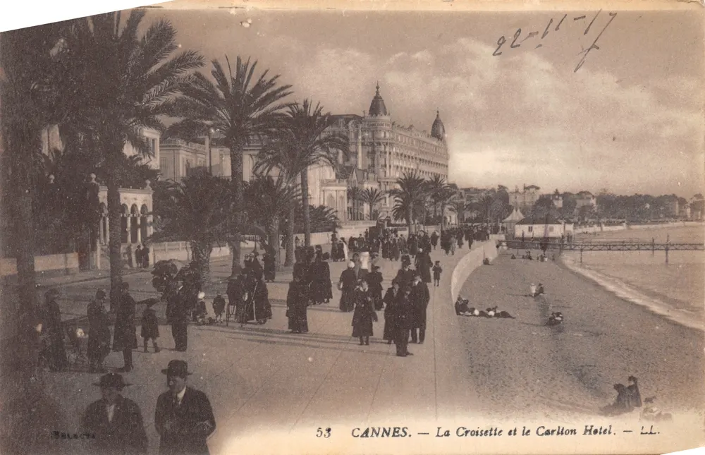 CANNES — Die Croisette und das Carlton Hotel — Verlag LL. n°53 - Vorderseite