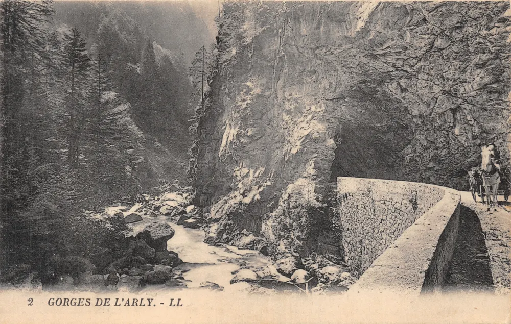 Gorges von Arly — Ansicht des Brückens und des Canyons mit einem Reiter — Verlag LL - Vorderseite