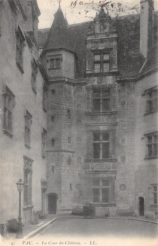 Pau — La Cour du Château — LL. — n°43 - 앞면