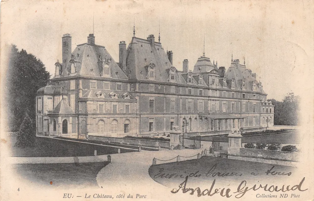 EU — Das Schloss, Seite des Parks — Verlag: Collections ND Phot, Nr. 4 - Vorderseite