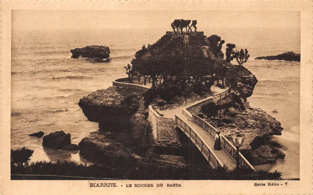 Biarritz - Le Rocher du Basta — éditeur Hélio, série 7 - Recto