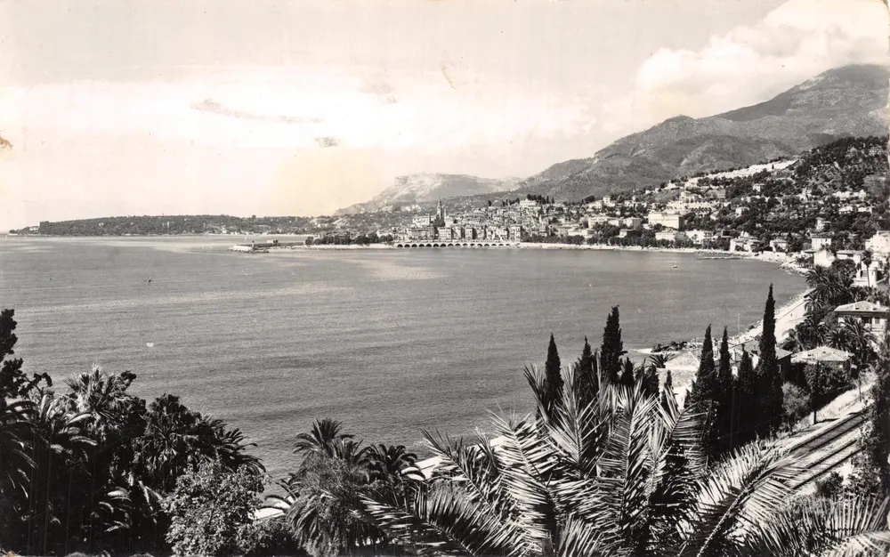 Menton — Allgemeiner Blick auf die Stadt — Editions S.E.P.T. - 35 Bd Gorbella - Reproduktion verboten - Vorderseite